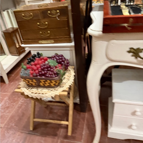 Assorted Jewelry Collection - Picture 12 of 14